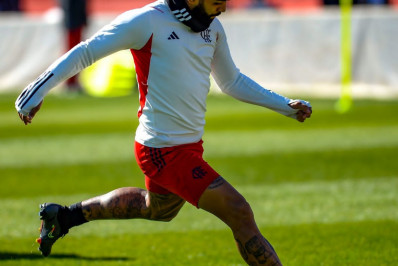 Flamengo troca local de treino e faz primeiro trabalho com bola no Marrocos