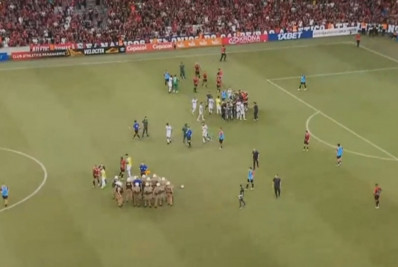 Atletiba termina empatado e com briga dentro e fora de campo