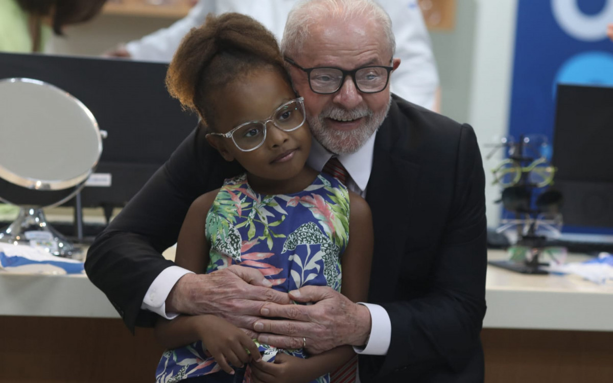 Inaugura&ccedil;&atilde;o de dois novos pr&eacute;dios do Super Centro Carioca de Sa&uacute;de contou com a presen&ccedil;a do presidente Lula