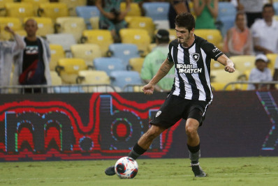 Botafogo: Lucas Piazon recebe elogios de Luís Castro