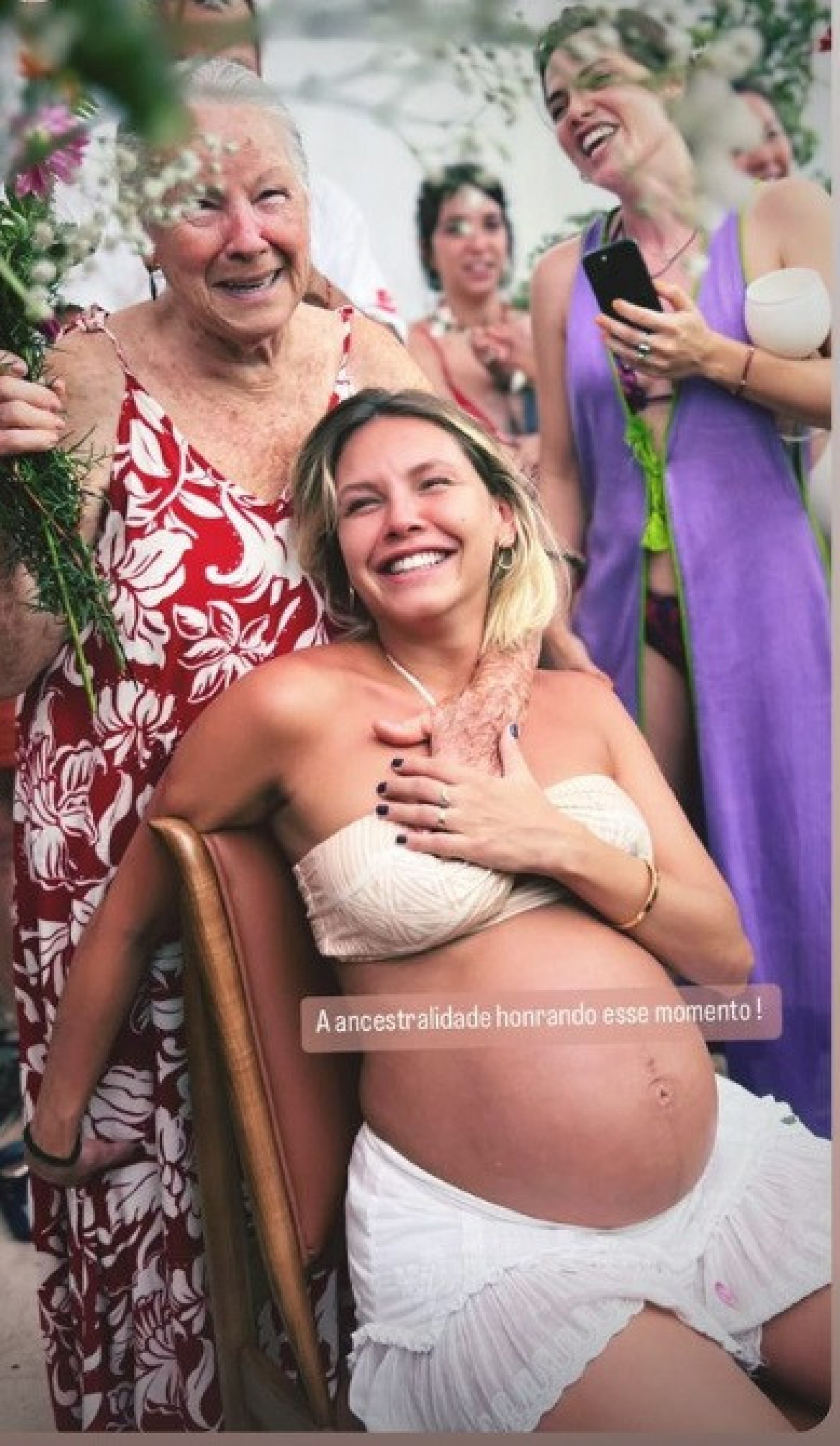  Louise D'Tuani curte o chá de bebê do primeiro filho - Reprodução do Instagram