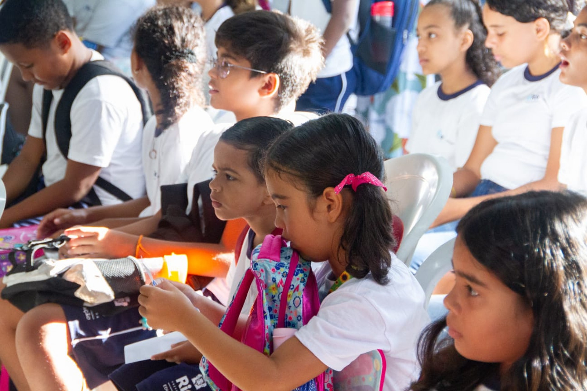 Início do ano letivo de 2023 no Ciep Tancredo Neves, no Catete, Zona Sul do Rio, na manhã desta segunda-feira (6) - Érica Martin/Agência O Dia