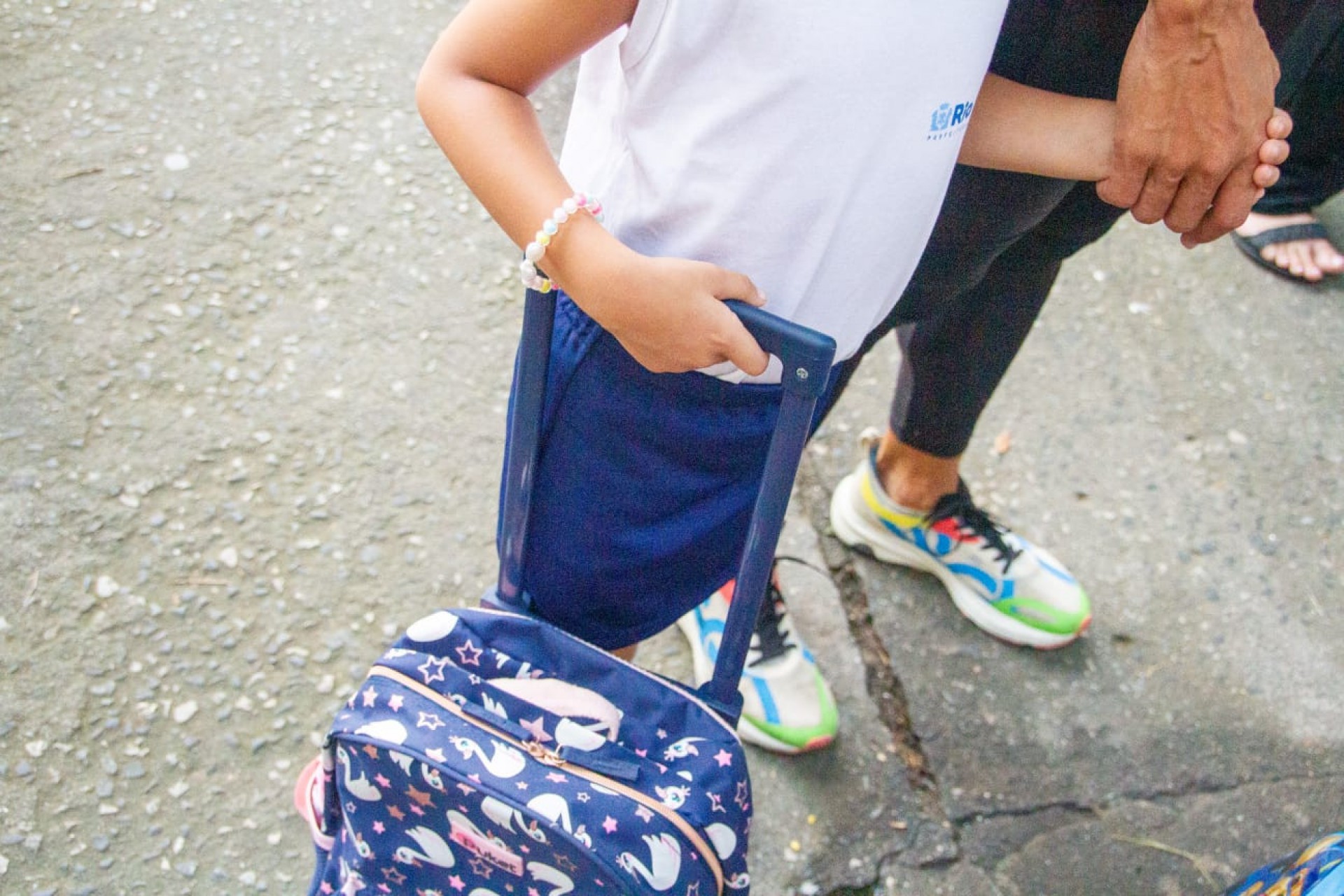 Início do ano letivo de 2023 no Ciep Tancredo Neves, no Catete, Zona Sul do Rio, na manhã desta segunda-feira (6) - Érica Martin/Agência O Dia