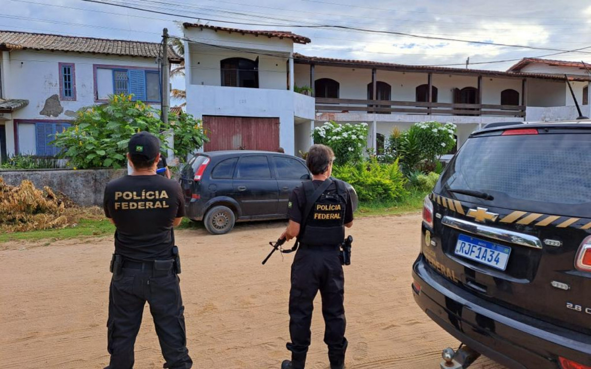 Investiga&ccedil;&otilde;es continuam para apurar e identificar a amplitude do grupo, bem como o envolvimento de outras pessoas