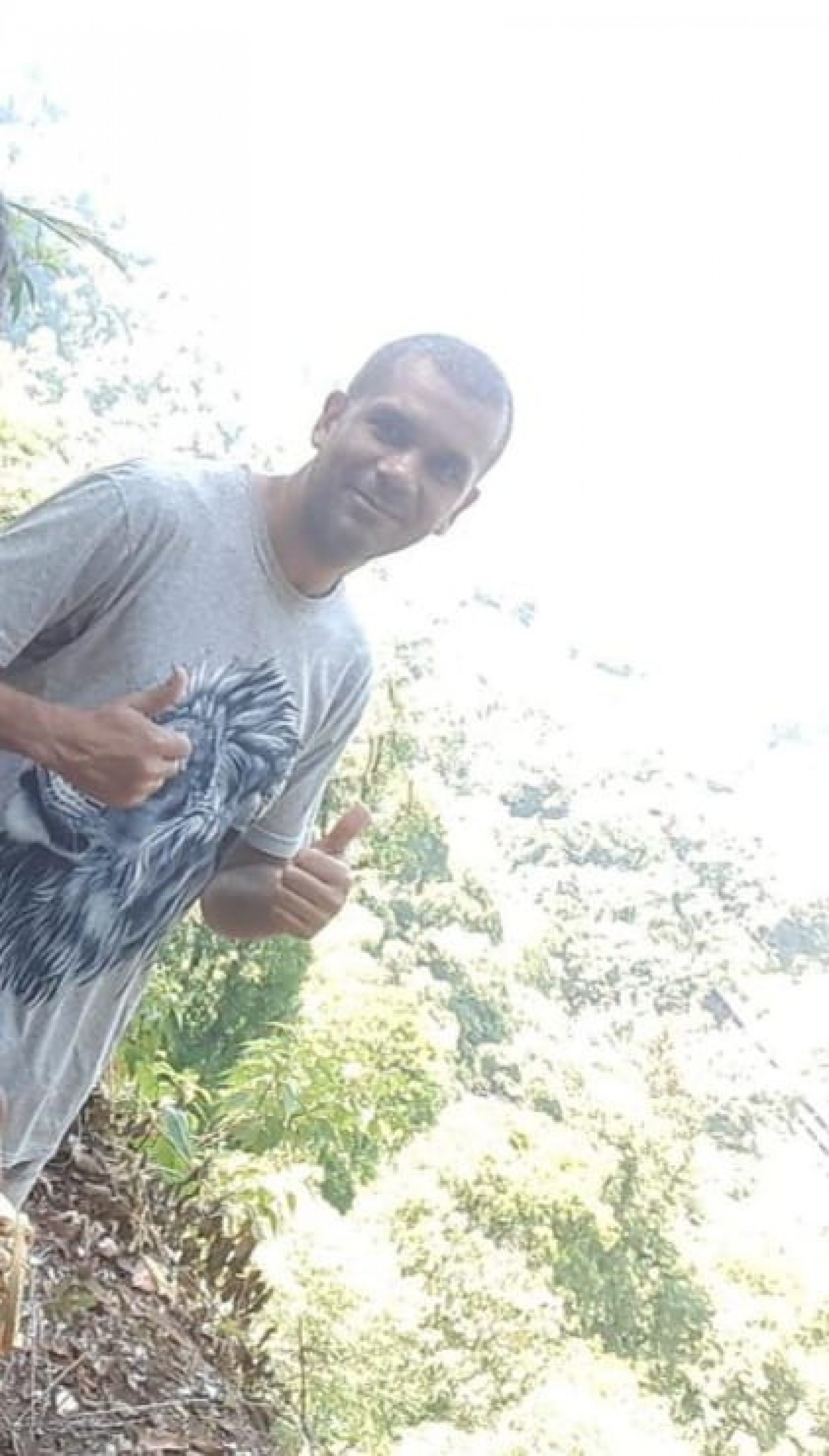 Alessandro Ad&atilde;o, de 43 anos, voltava para casa ap&oacute;s o trabalho quando foi atingido