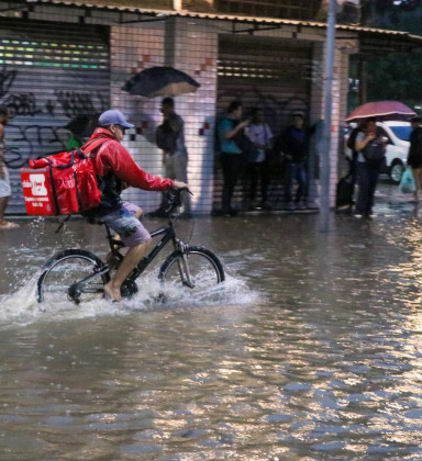 Temporal causa transtornos em Volta Redonda, Sul do Rio e Costa Verde