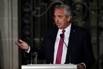 Presidente da Argentina sinaliza inclusão de Bolívia na candidatura para a Copa de 2030