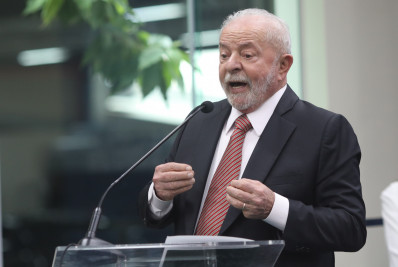 Lula volta a se contrapor a mercado e chama privatizações de 'irresponsabilidade'
