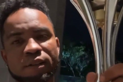 Carlos Alberto zoa Arrascaeta e Gabigol depois da eliminação do Flamengo no Mundial: 'Fica triste, não'