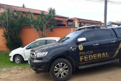 PF e PRF cumprem mandados de busca e apreensão em São Pedro da Aldeia 