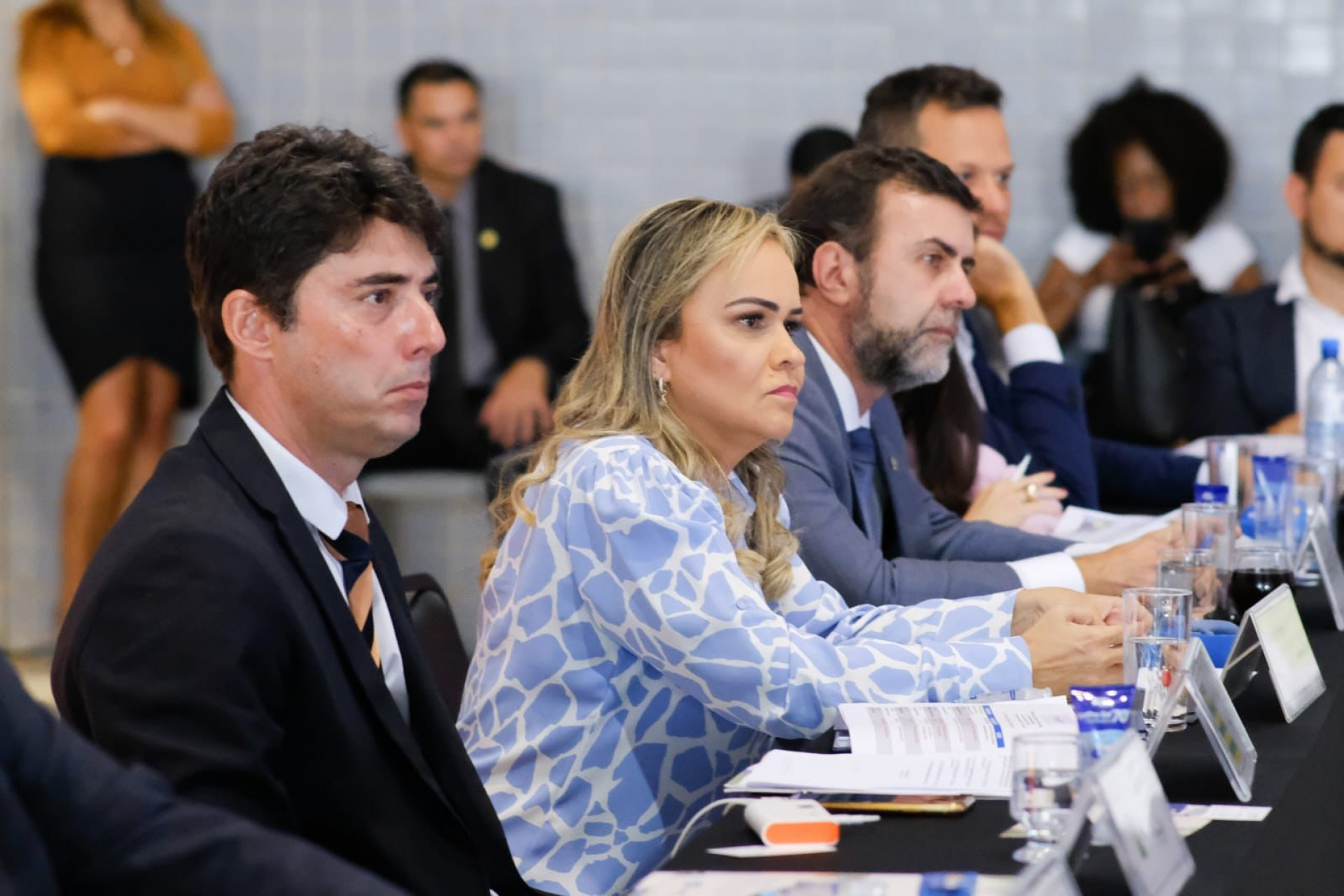A ministra do Turismo, Daniela Carneiro, ao lado de Fabr&iacute;cio Amaral, presidente da Fornatur e de Marcelo Freixo, presidente da Embratur, na primeira reuni&atilde;o do F&oacute;rum Nacional dos Secret&aacute;rios e Dirigentes Estaduais de Turismo - Roberto Castro/MTur