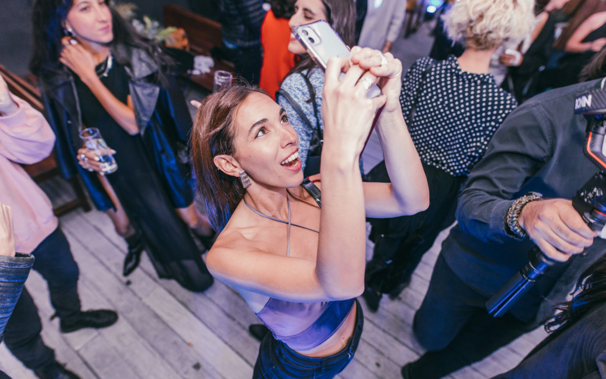 Curtiu? N&atilde;o faltam motivos reais oficiais para voc&ecirc; fazer parte do Inner Circle hoje ainda. Capriche no perfil que o app capricha no resto! Vem com a gente! - Divulga&ccedil;&atilde;o