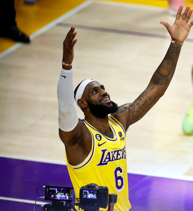 LeBron James torna-se o maior pontuador da história da NBA