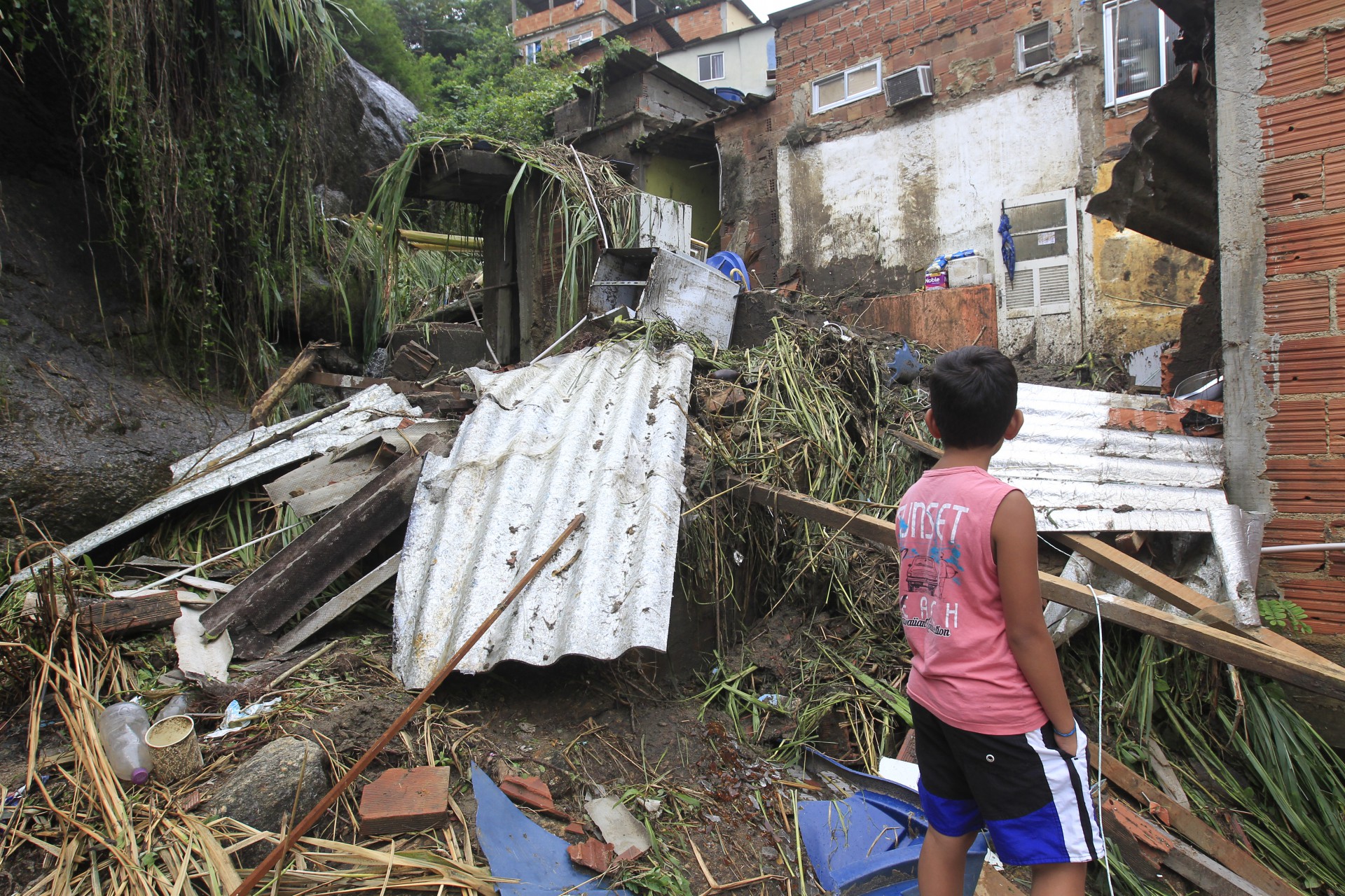 Fam&iacute;lia de Aylla Sophia havia se mudado para casa que desabou no &uacute;ltimo s&aacute;bado - Reginaldo Pimenta / Agencia O Dia