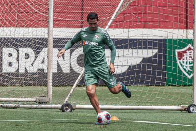 Contra o Vasco, Ganso tenta desencantar contra rival que falta em passagem pelo Fluminense
