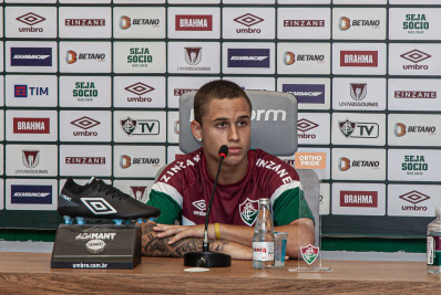 Nova aposta do Fluminense, Arthur conta com ajuda de Ganso, Diniz e Felipe Melo