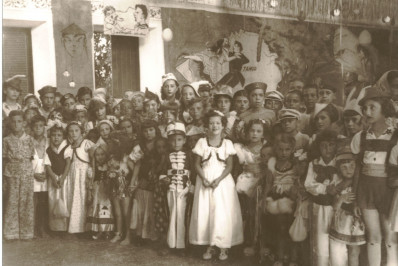 Casa de Vidro recebe exposição 