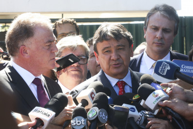 Bolsa Família: Dias afirma que 2,5 milhões recebem benefício de forma irregular