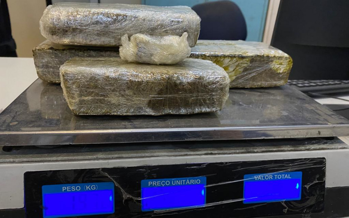 Drogas estavam dentro de encomendas postais