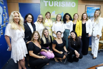 Ministra do Turismo recebe Instituto Virada Feminina