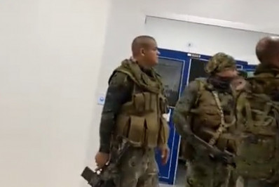 Bope procura suspeitos que invadiram laboratório Farmanguinhos durante operação na Cidade de Deus