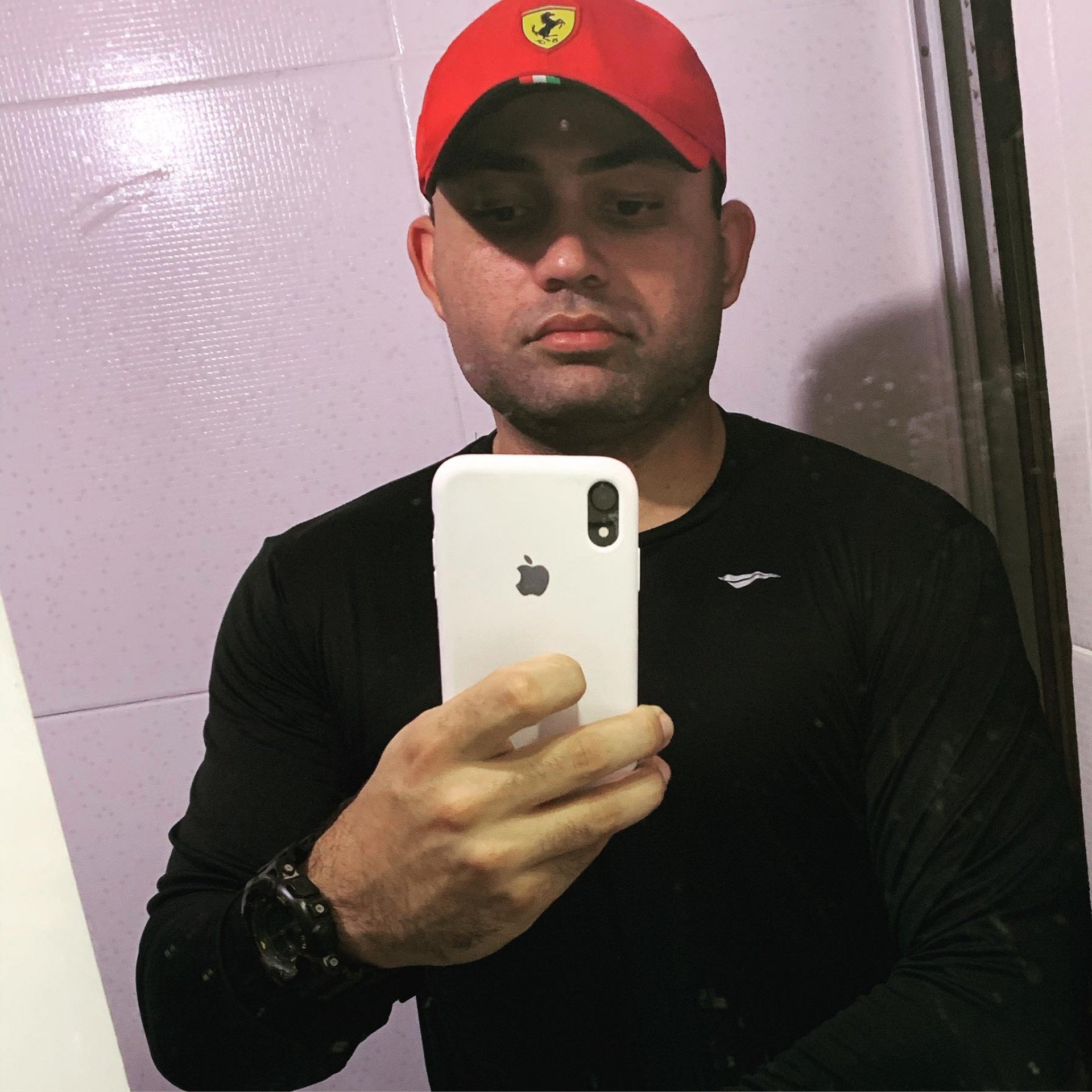 Breno era paraquedista do Exército e eletricista; o homem deixa um filho de 8 anos