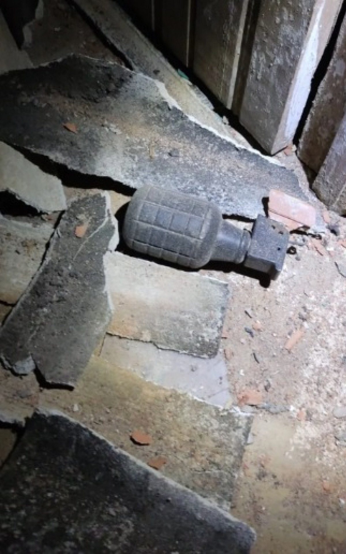 PMs encontraram granada na região de Barra do Itabapoana - Divulgação