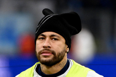 Festas na casa de Neymar em Paris incomodam vizinhos, diz jornal francês