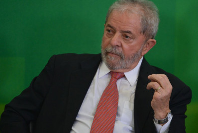 Lula ignora folga no Carnaval e debate planos econômicos com Haddad