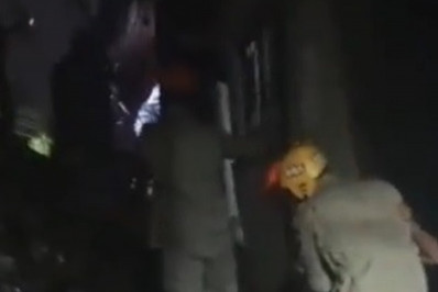 Muro de contenção em vila desaba durante chuva forte na Zona Norte