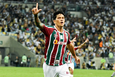 Cano diz que já foi xingado por confundirem o 'L' de suas comemorações com apoio a Lula