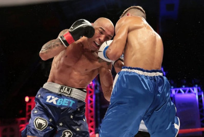 Em estreia no Boxe profissional, José Aldo vence argentino por pontos