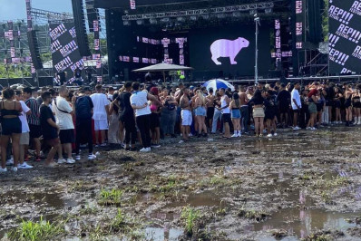 Com direito a cobras, lama e atrasos, REP Festival cancela segundo dia