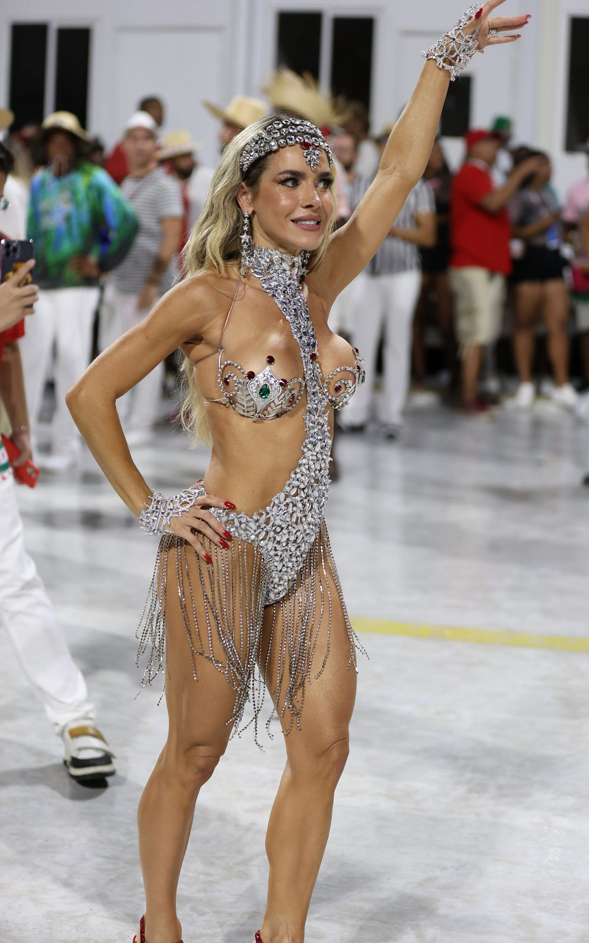 Monique Alfradique no ensaio t&eacute;cnico da Grande Rio