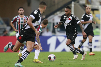 Alex Teixeira analisa derrota do Vasco contra o Fluminense: 'Serve de aprendizado'