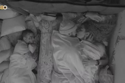 Após selinho, Paula promete beijar Ricardo caso volte do paredão