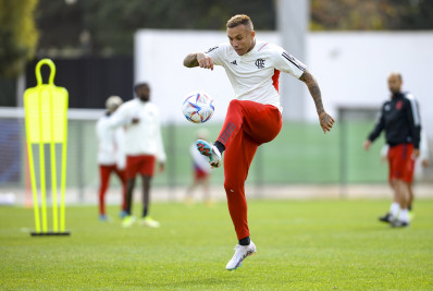 Em um ano, Flamengo gasta mais de R$ 270 milhões em reforços, mas tem retorno abaixo do esperado