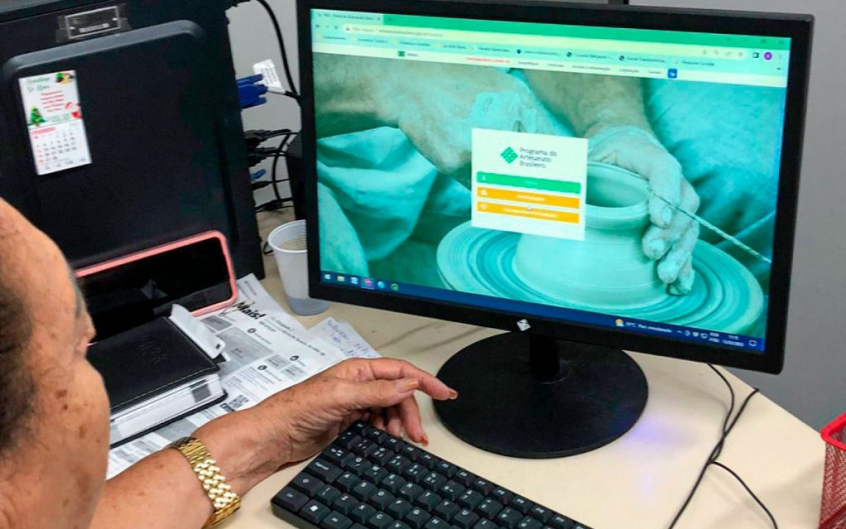 A carteira permite a participa&ccedil;&atilde;o gratuita em feiras municipais, estaduais e federais, al&eacute;m de acesso ao microcr&eacute;dito junto &agrave; AG Rio