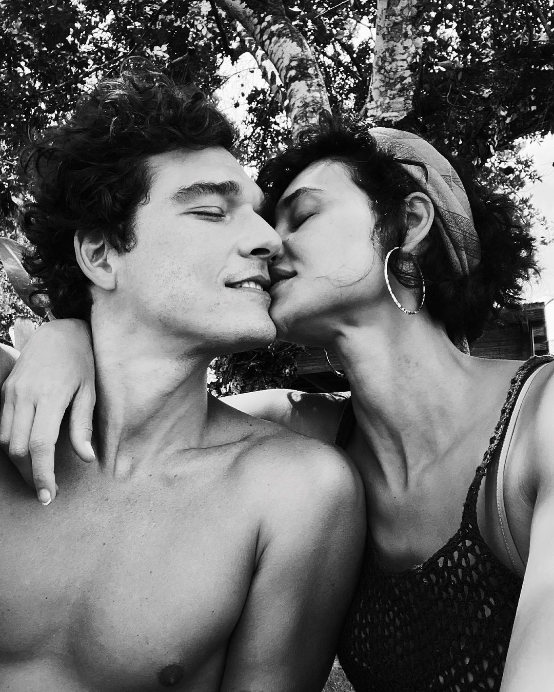 Alex Cunha e Debora Nascimento fazem viagem romântica pela Bahia - Reprodução Internet