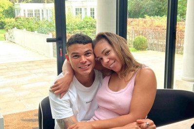 Thiago Silva se declara para esposa: 'minha eterna namorada'