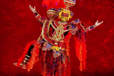 Inspirado em Joãosinho Trinta, Salgueiro promete criar o paraíso dos excluídos numa Sapucaí tingida de vermelho