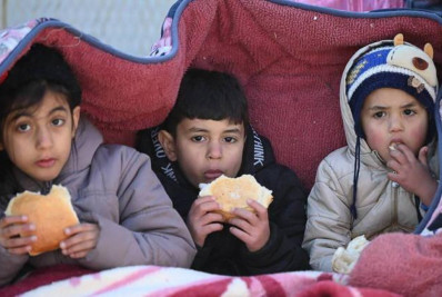 Crianças que sobreviveram ao terremoto convivem com trauma: 'Papai, vamos morrer?'