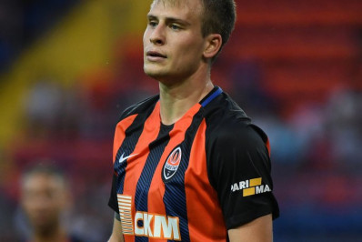 Jogador sofre parada cardíaca durante treino 