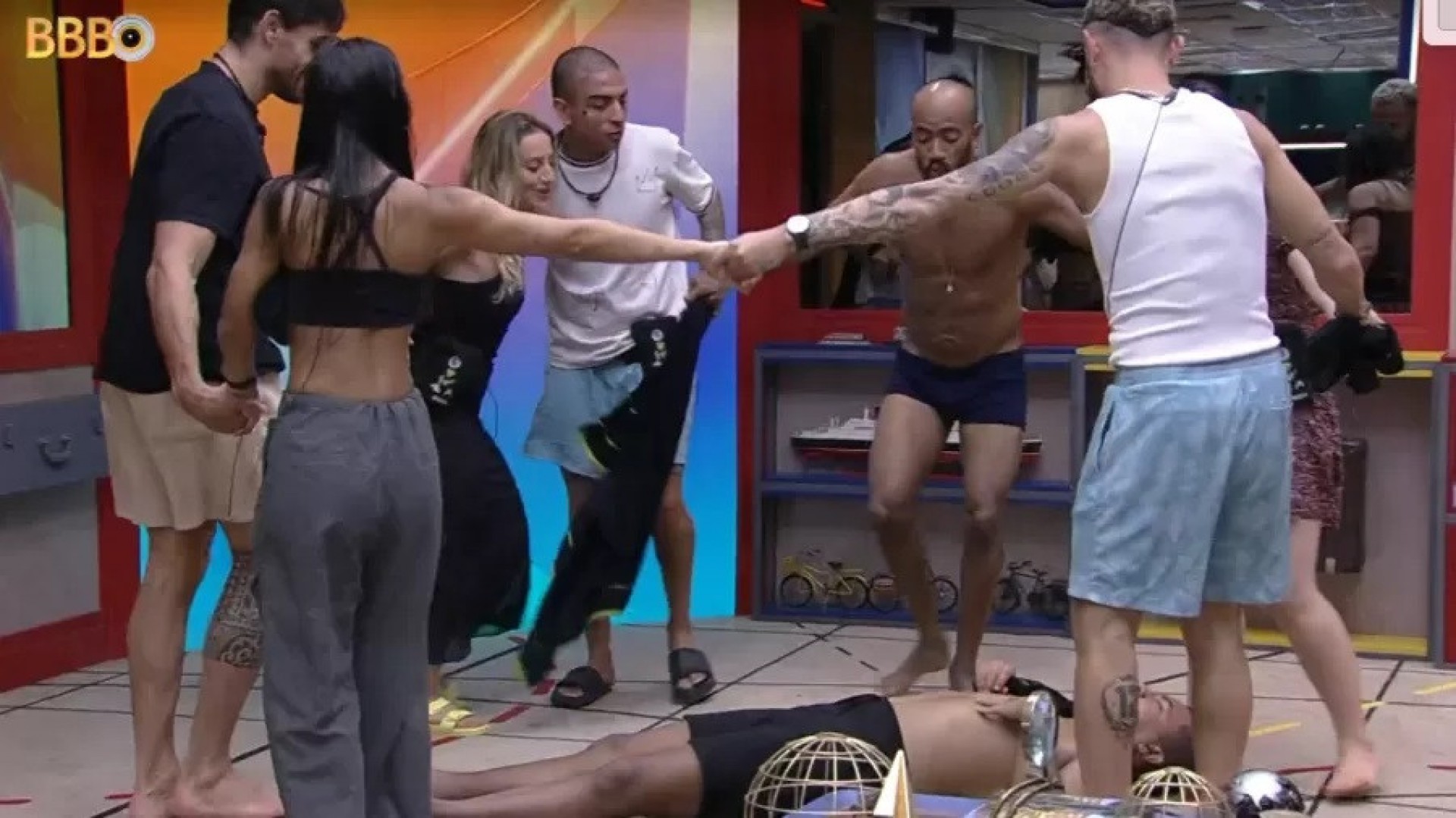 Bruno Gaga bebe demais e tem crise de choro na casa do 'BBB 23' - Reprodução