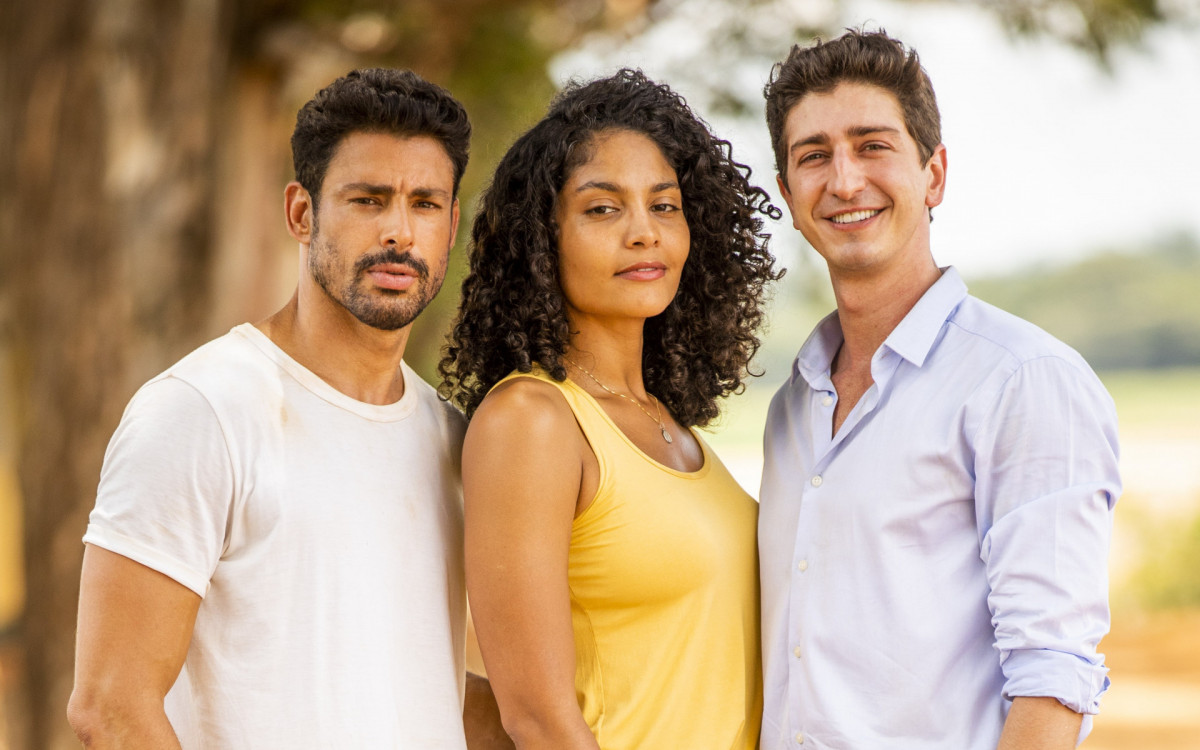Cau&atilde; Reymond, Barbara Reis e Johnny Massaro ser&atilde;o os protagonistas de 'Terra e Paix&atilde;o', pr&oacute;xima novela das nove da TV Globo