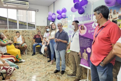 Sala de espera da Policlínica Municipal recebeu palestra sobre hanseníase