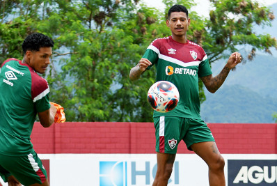 Marrony celebra primeiro gol pelo Fluminense e desconversa sobre futuro: 'Deixo para depois'