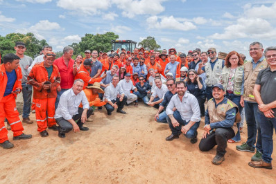 Lula se reúne com governador de Sergipe em Aracaju e volta a Brasília