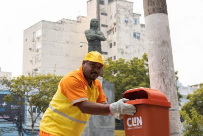 Clin intensifica a instalação de papeleiras para a chegada do Carnaval