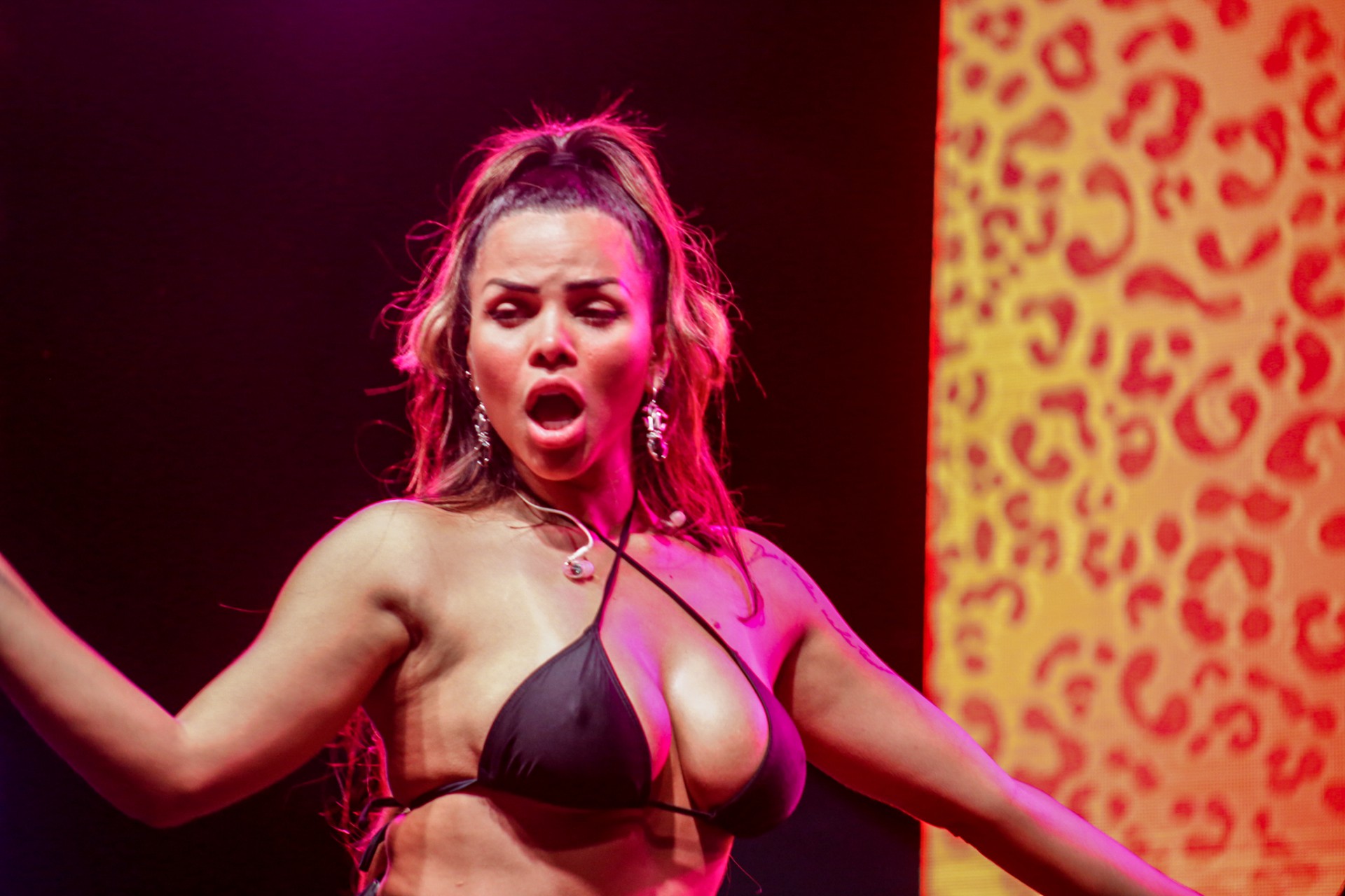 Gabily participa do ensaio do bloco de Vaslesca Popozuda - Paulo Tauil / Ag. News